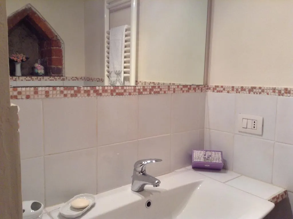 Casa Vacanze Il Glicine Laterina Holiday home